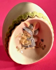 VTG 1980 Byron Molds Ceramic Easter Egg Mommy Bunny Rabbit Holding Baby