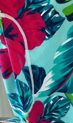 Bright tropical print, new without tags, hooded towel from Olaian at Decat - Picture 8 of 12