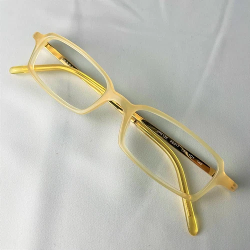 LUNETTES DE SOLEIL D'OCCASION AUTHENTIQUES PRADA CARRÉES JAUNE CRÈME F328 BON ÉTAT M 538B
