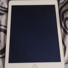 Apple iPad Gold Tablet Touchscreen Headphone Jack Lightning Connectivity
