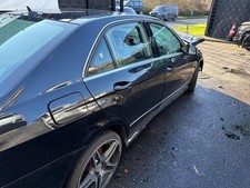 Tür rechts hinten Mercedes-Benz E-Klasse W212 A2127300205 P24471384 Tür rechts hinten Mercedes-Benz E-Klasse W212 A2127300205 P24471384