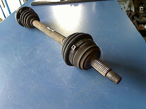 Antriebswelle Links Vorne 4S PN VW Golf 51 KW 70 PS 73729 Km