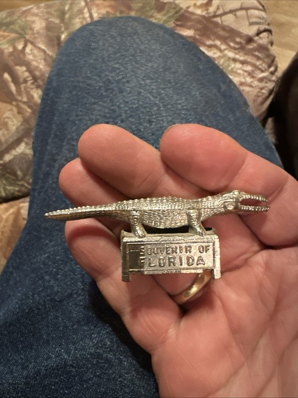 Vintage Gold Tone Souvenir Of Florida Gator Pencil Sharpener 3 In