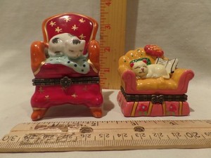 Vtg Ceramic Armchair w/Sleeping Kitty Cat Hinged Trinket Boxes Small, lot of 2