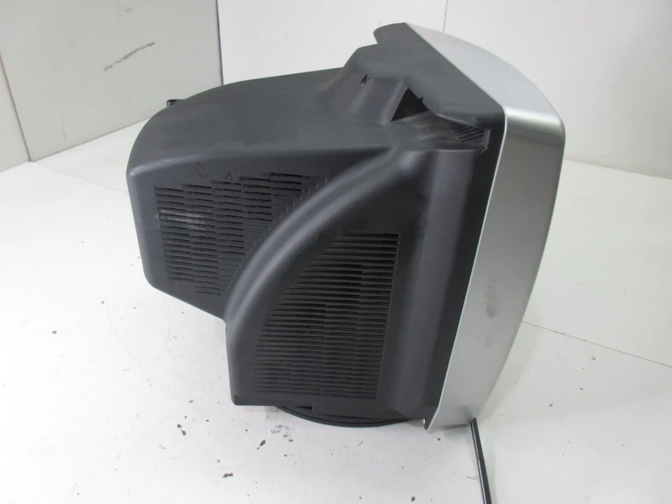 INSIGNIA IS-TV040917 13" CRT Foto 2 de 4