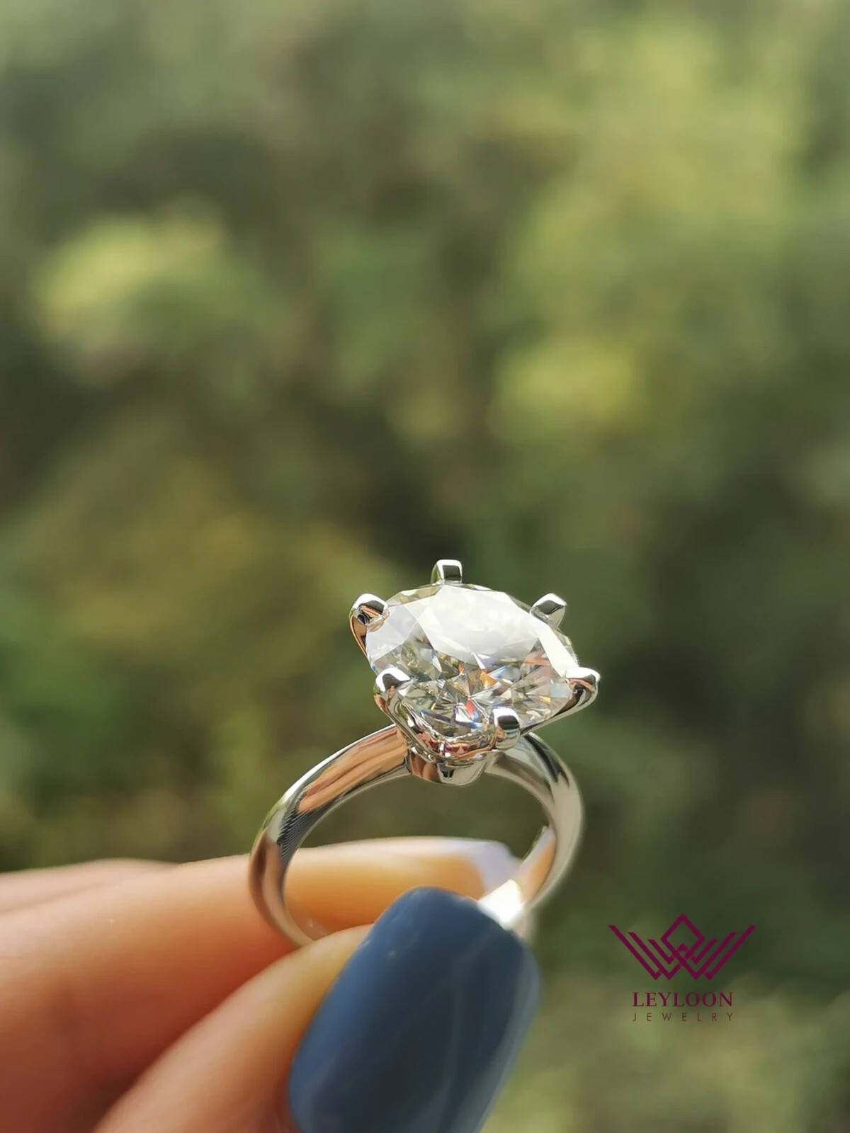 5ct Round Solitaire D Color Moissanite 18K Gold Pinched Band