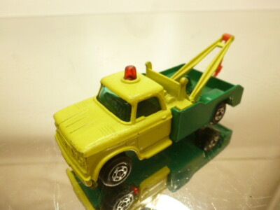 LESNEY 13 DODGE WRECK TRUCK - GREEN + YELLOW - BPW -3inch- GOOD CONDITION - 495