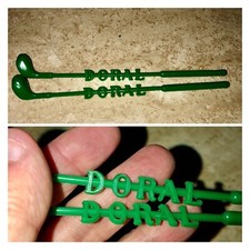 DORAL COUNTRY CLUB GREEN PLASTIC SWIZZLE STICKS / STIRRERS 2 - MINT 