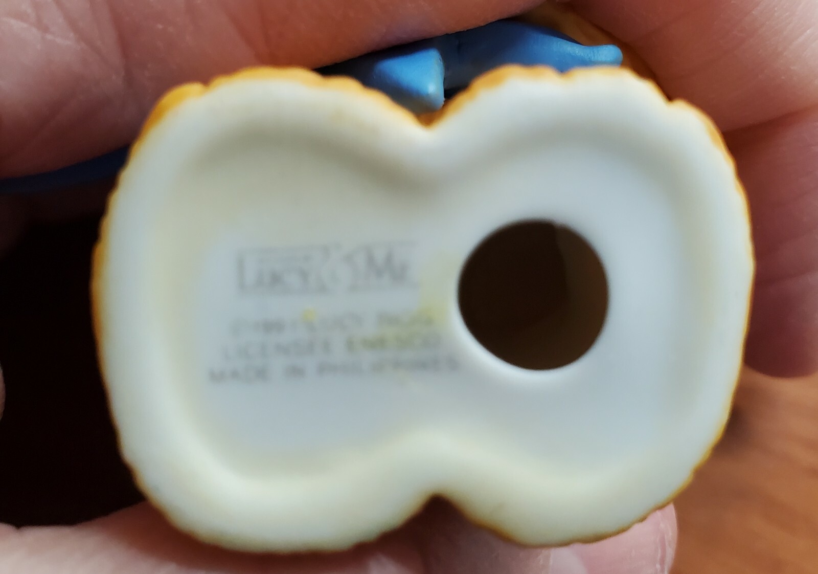 Enesco Lucy and Me Lucy Rigg Bear w light blue ribbon signed by Lucy Rigg #923 