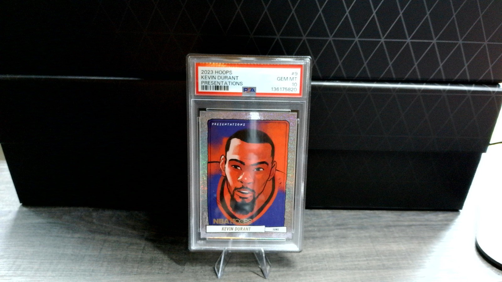 2023-24 Panini NBA Hoops - Presentations Kevin Durant #9 PSA 10