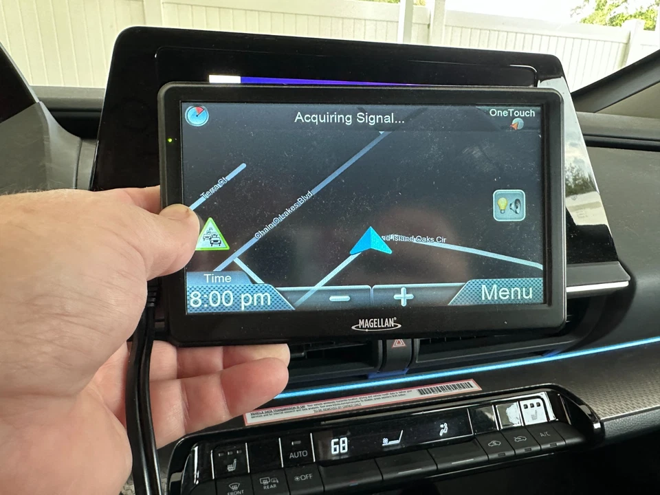 MAGELLAN ROADMATE 9616T-LM 7" PREMIUM GPS NAVIGATOR - Image 3 of 4