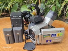 35439 Sony DCR-TRV5 Camcorder MiniDV Mini DV NTSC Tested w/ Charger