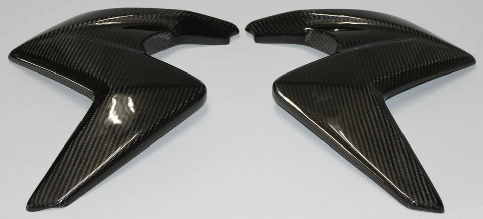 Paneles laterales grandes Honda CB1000R 2008-2017 - 100 % fibra de carbono Foto 2 de 4
