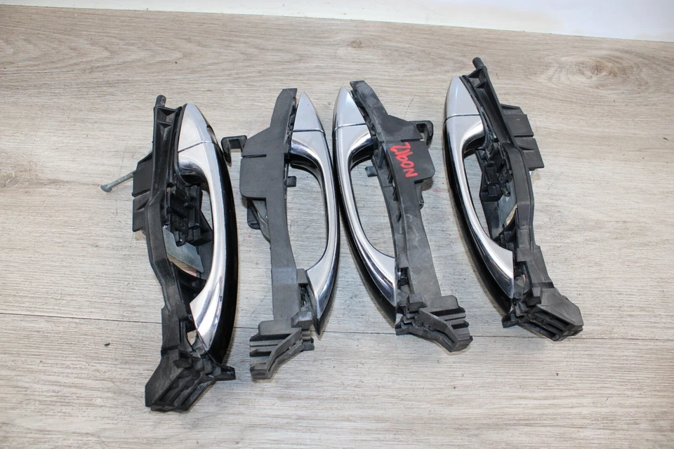 03/09 w211 JUEGO MANIJA PUERTA EXTERIOR MERCEDES BENZ E320 E350 DELANTERO/TRASERO Y CERRADURA Foto 3 de 4