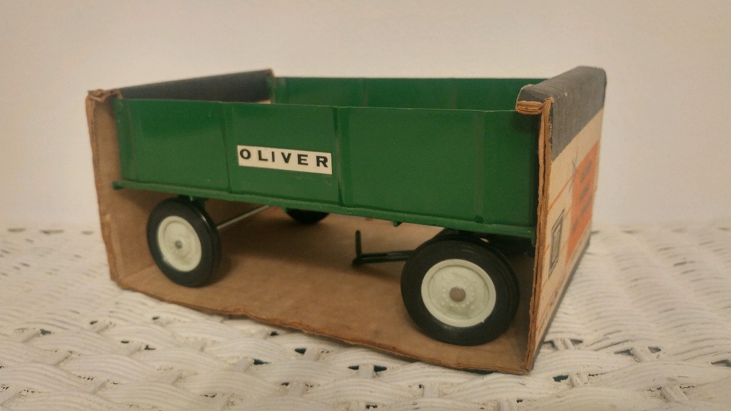 1 16 Ertl Farm Toy Oliver Barge Wagon In Bubble Box 1 16 Ertl Farm Toy Oliver Barge Wagon In Bubble Box