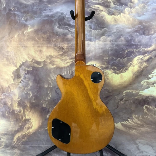 Standard 2010 Traditional Gold Top LP electric guitar H-H pickup in stock - Picture 9 of 9