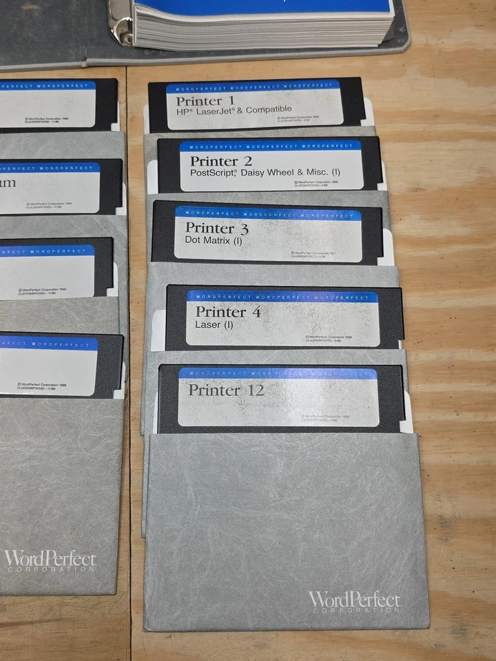 WordPerfect 1988 Installation Set - 5.25” Disks - Manual & Reference - Untested - Image 4 of 4