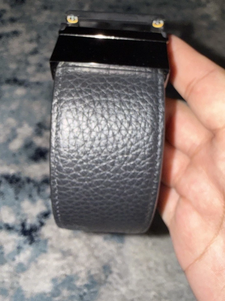 Bally Reversible Leather Belt Black/Navy 38 – New w/ small imperfection   - Image 3 of 4