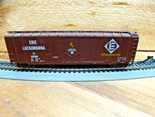 Branchline HO Scale 51' Weighted Erie Lackawanna EL 68386 Plug Door Box Car