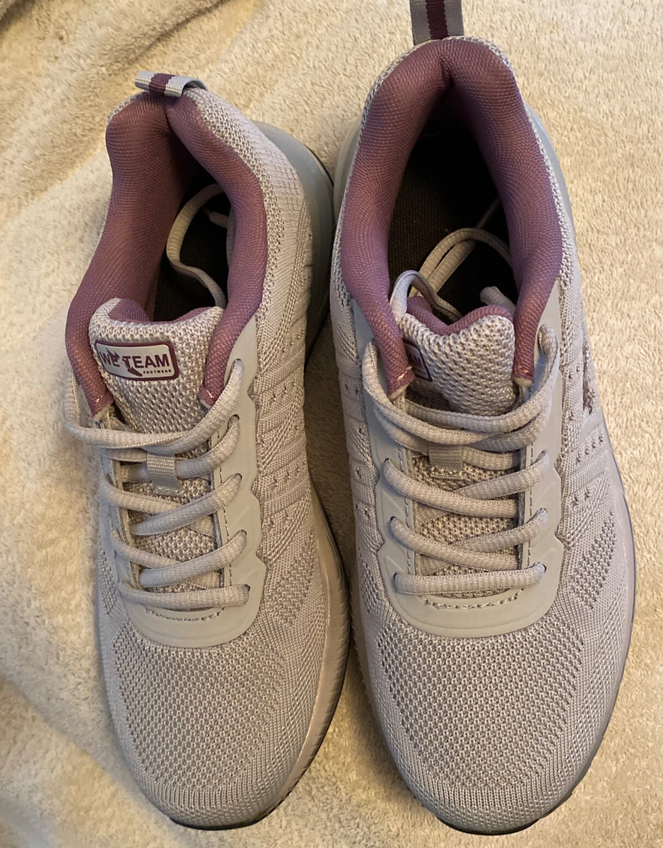Mens tennis shoe size to women's store