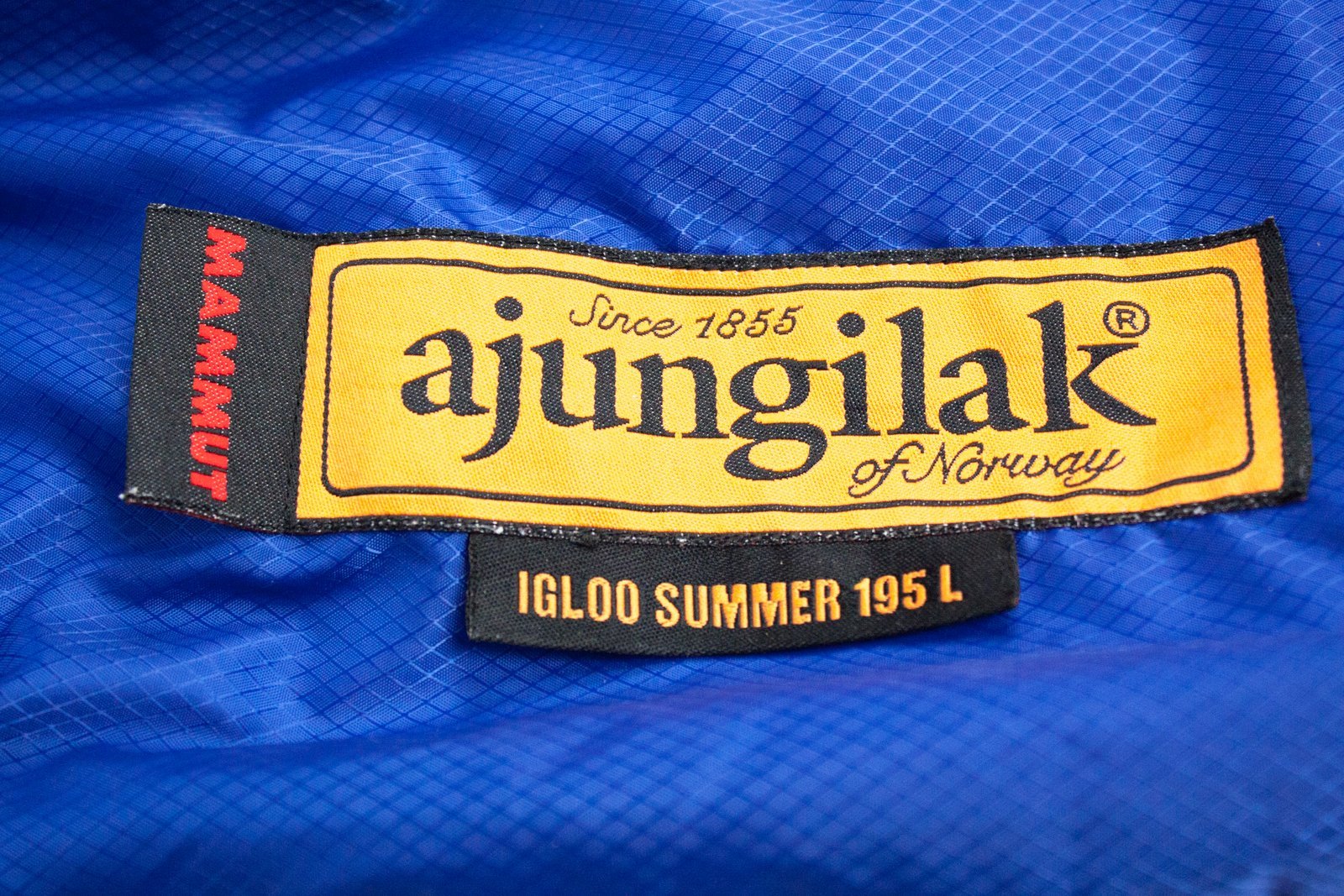 ajungilak igloo twin 195
