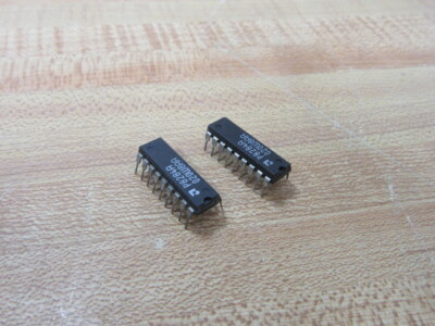 Advanced Micro P8284A Integrated Circuit 020W8AA (Pack of 2)