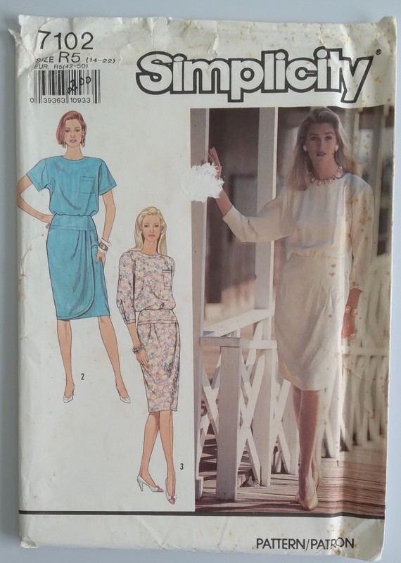SIMPLICITY #7102 MISS SIZES 14-16-18-20-22 Knee Length Slim DRESS PATTERN UNCUT