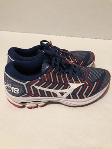 peachtree road race mizuno shoes