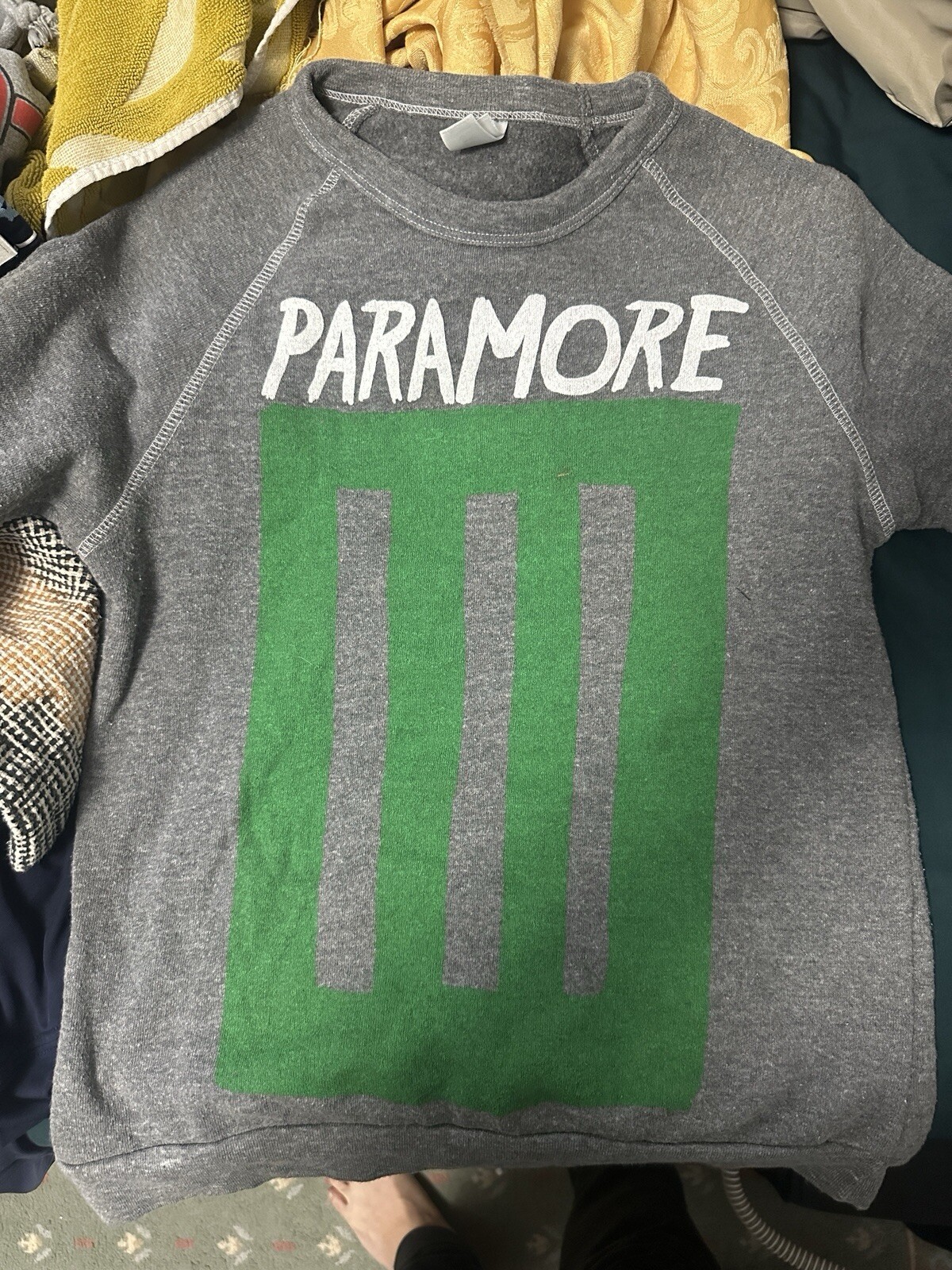 PARAMORE CREWNECK SWEATER SHIRT SMALL - image 1