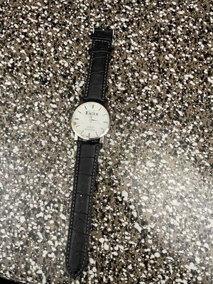 Eiger Gold Edition Men's Wristwatch Black Leather Strap Silver Case White Dial