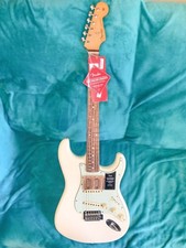 Fender electric guitar Vintera '60s Stratocaster