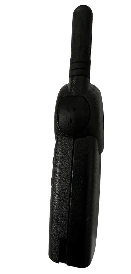 Motorola CLS1413 4 Channel UHF Two-Way Radio Walkie Talkie - Image 3 of 3