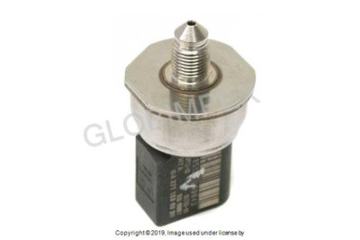 MERCEDES C250 SLK250 (2012-2015) Fuel Pressure Sensor-on Fuel Rail O.E.M.