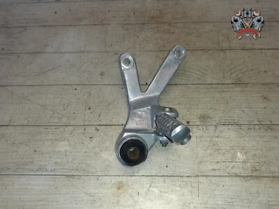 SUPPORT CALE PIED ARRIERE DROIT YAMAHA 1000 FZR EXUP de 1991 à 1993 - réf : 122 - Photo 1/4