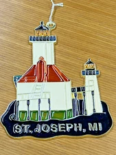 GORGEOUS STAINED GLASS LIGHT HOUSE ORNAMENT SAINT JOSEPH MICHIGAN 5.5"x4.5"