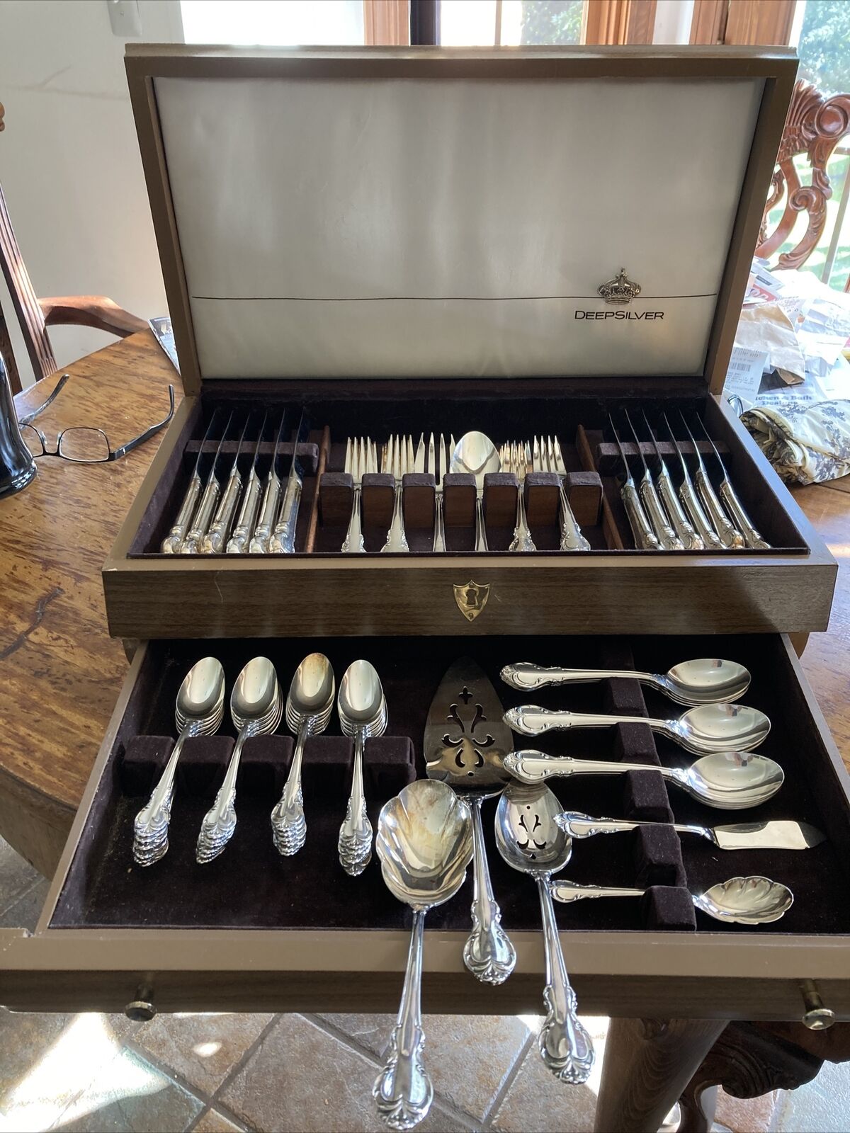 Silver Plated Deep Silver Inlaid Holmes & Edwards Crown 12 Pc Place Setting/Case