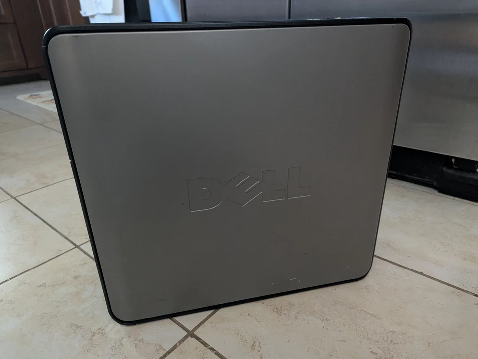 Dell OptiPlex 755 Retro Desktop Intel Core Duo E8400 @ 3.00gHz 4GB RAM NO HD  - Image 2 of 4