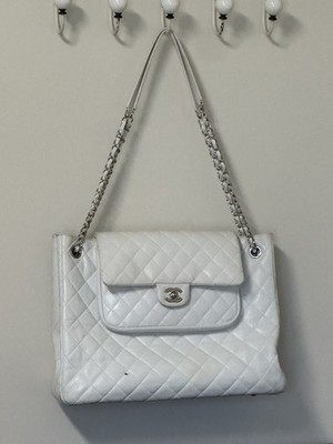 Chanel Quilted White Shoulder Bag | Silver Chain Strap & Hardware