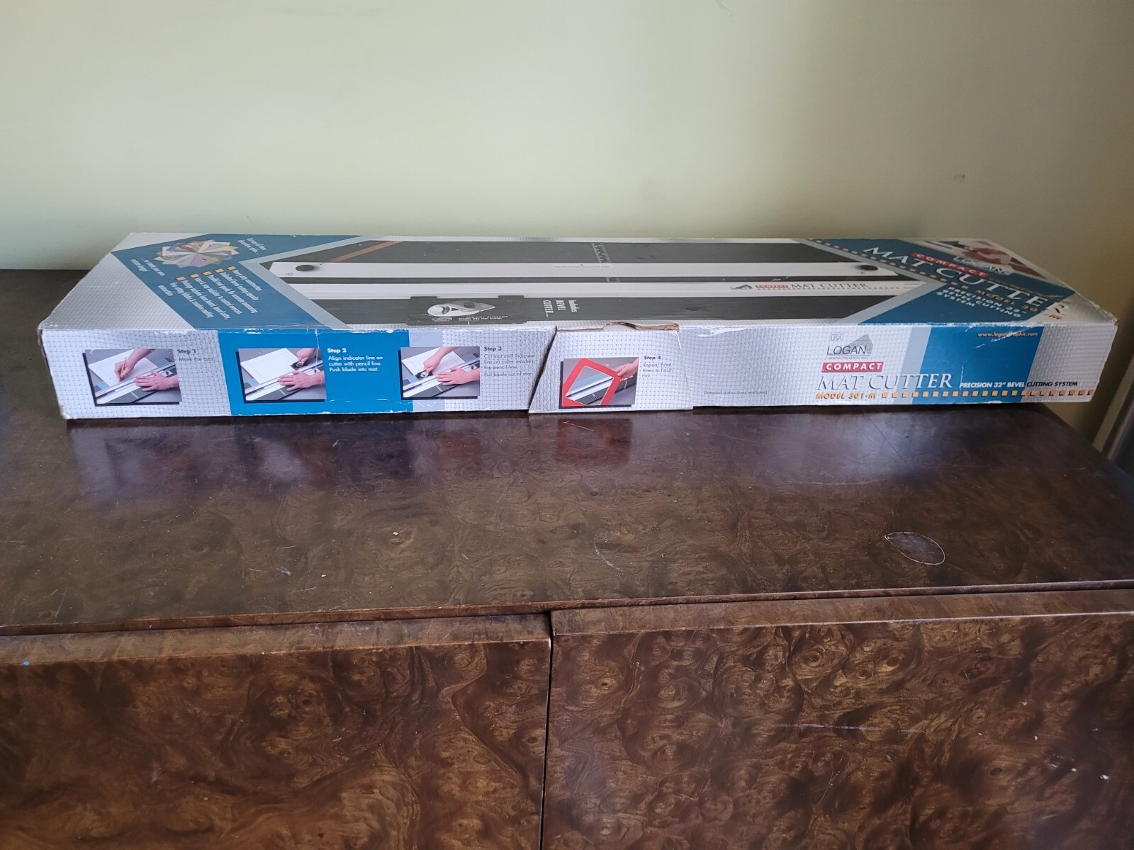 Logan 301M Compact Mat Cutter Model 301M Precision 32” Straight Bevel