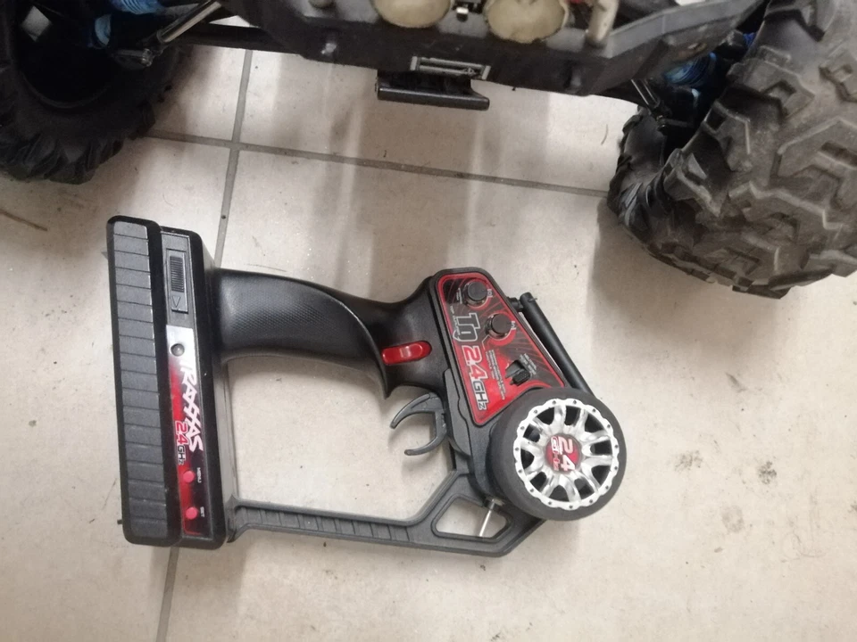 Traxxas Summit 1/8 - Immagine 2 di 4