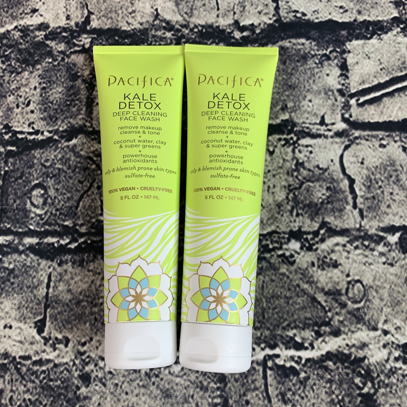 Pacifica Kale Detox face wash 5 Fl Oz Deep cleaning Vegan Cruelty Free