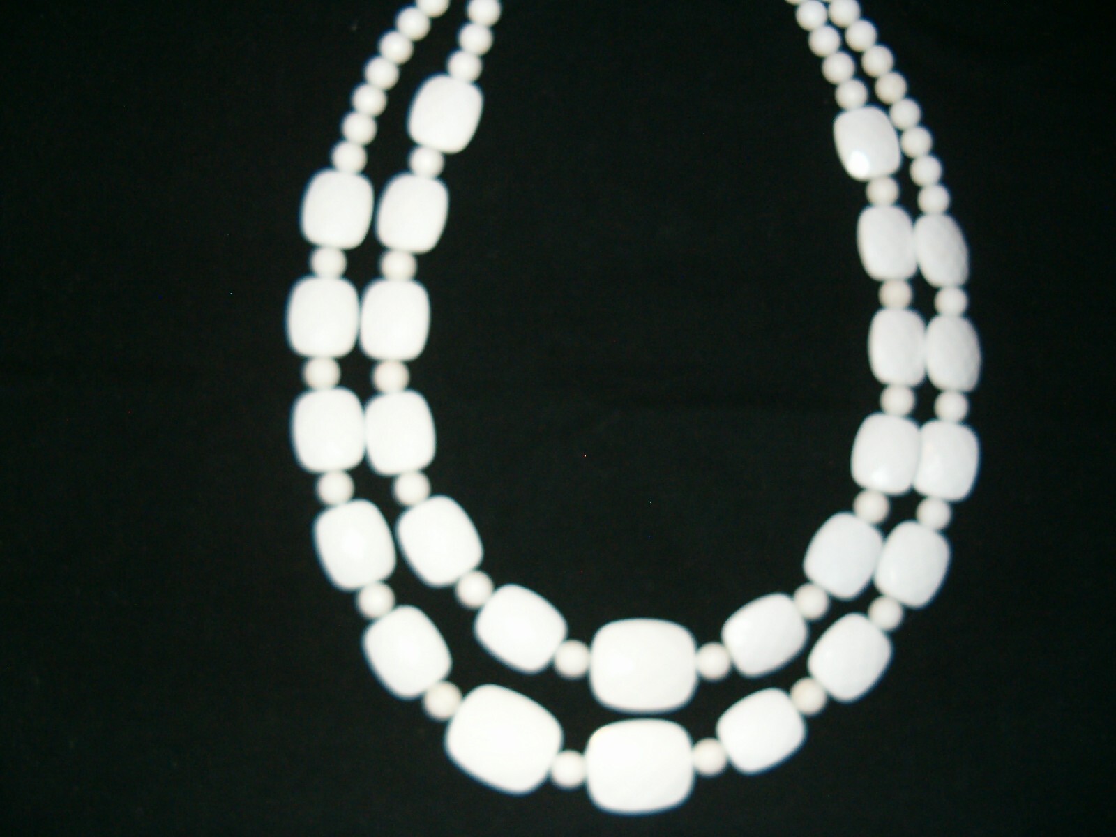 WHITE MULTI LAYER BEADED STATEMENT NECKLACE AND E… - image 3