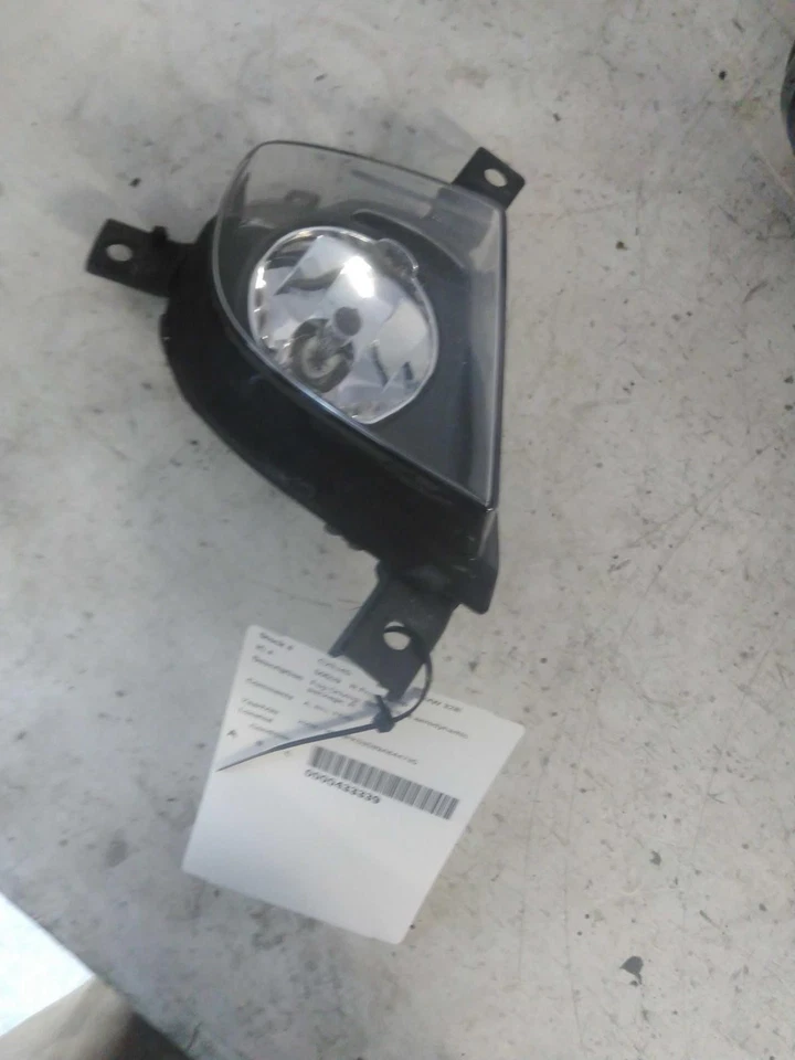 Used Driving Light fits: 2009 Bmw 328I Fog-Driving Sdn w/o M-aerodynamic package Foto 2 de 4