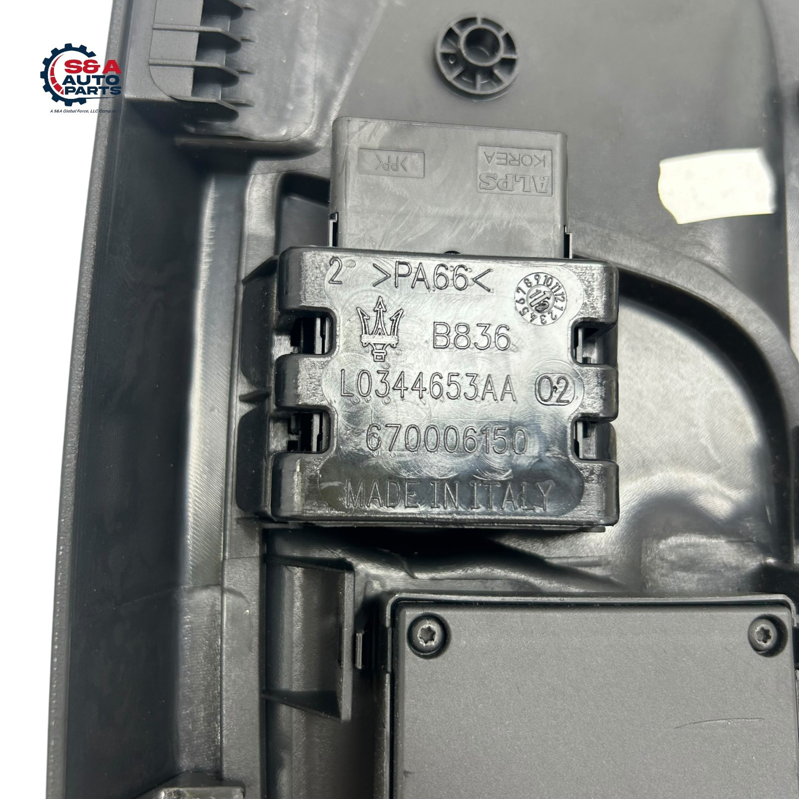 2014 - 2024 MASERATI GHIBLI FRONT RIGHT SIDE SEAT OUTER SWITCH COVER TRIM OEM
