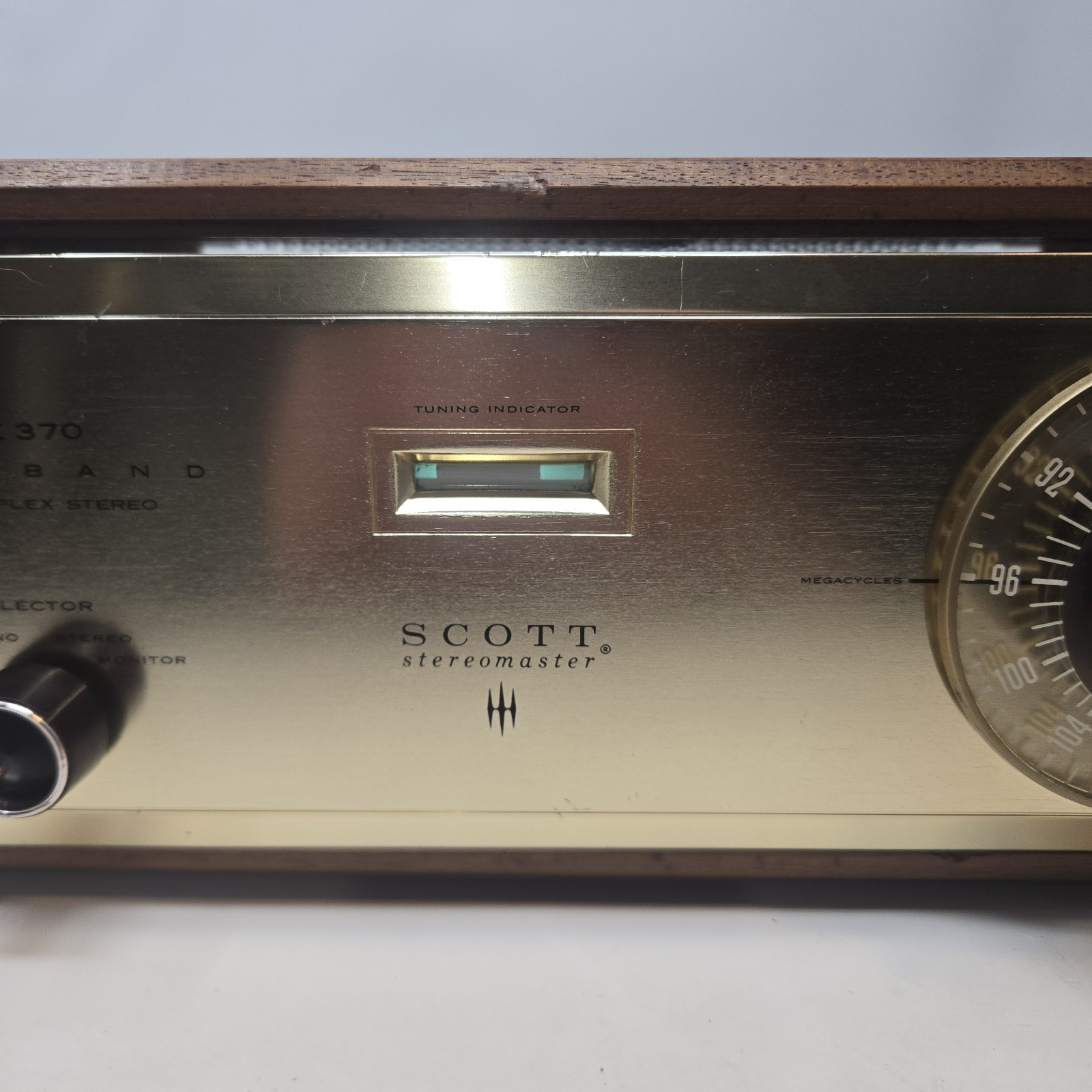 ​Vintage H.H. Scott Type 370 Wideband FM Multiplex Stereo Tube Tuner w/Wood Case