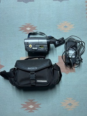 Sony Handycam CCD-TRV21 Video Steady Shot Camcorder Bundle TESTED Works Read EUC
