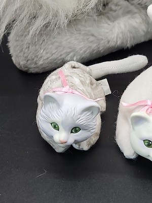 1992 Hasbro Kitty Surprise #8825 With 3 Kittens Plush Has Ribbons
