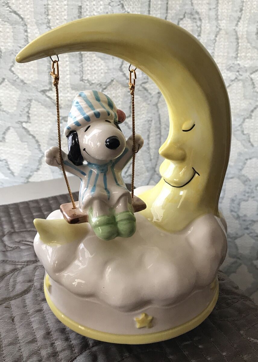 Vtg RARE Peanuts Snoopy Moving Swing/Moon Schmid Music Box Vtg RARE Peanuts Snoopy Moving Swing/Moon Schmid Music Box