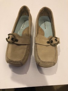 airwalk moccasins tan