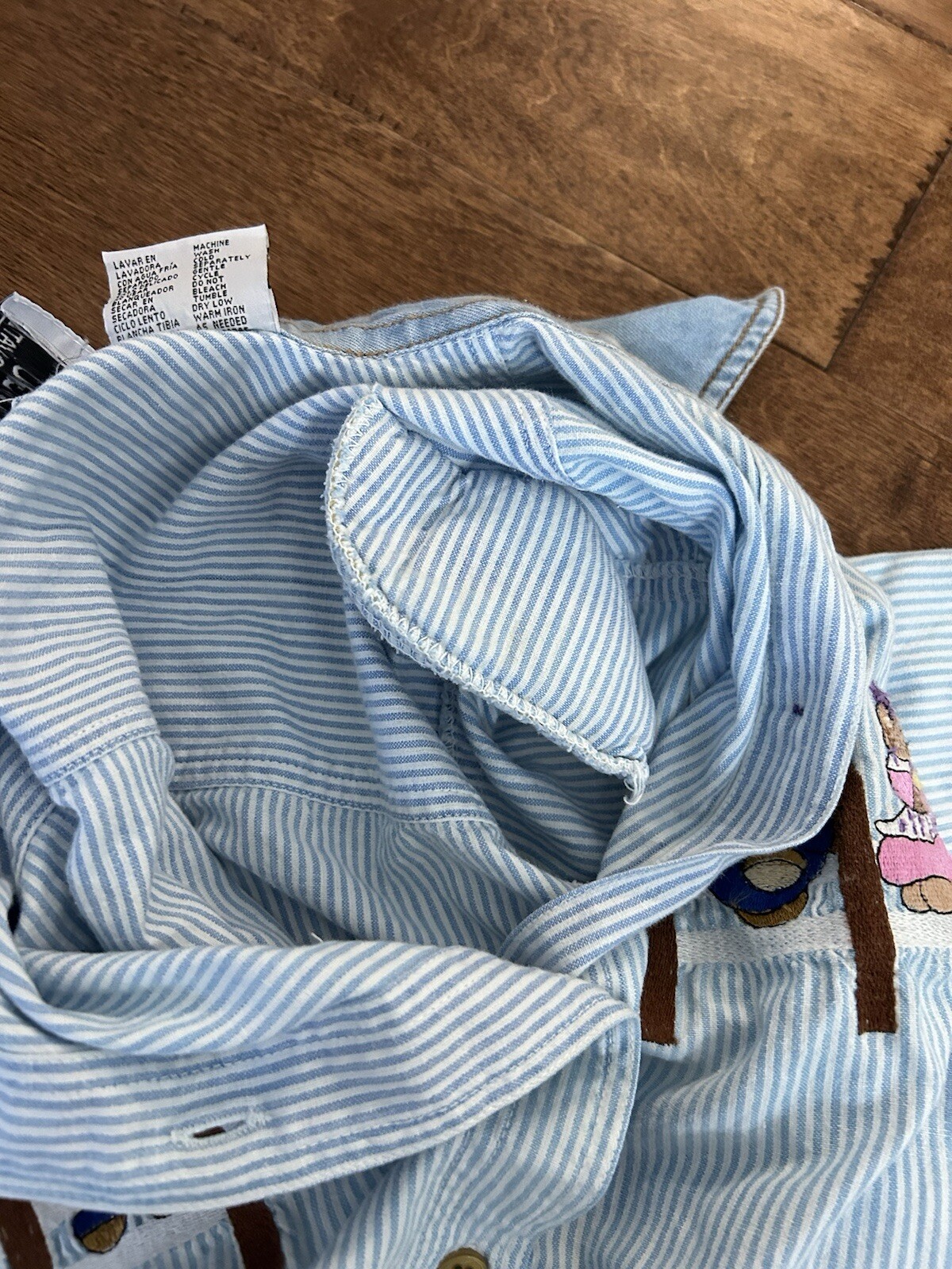 Vintage Basic Editions Embroidered Bear Button Do… - image 5